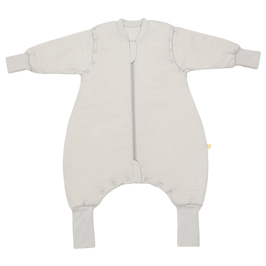 Schlafsack mit Füßen und umklappbaren Bündchen 2.5 TOG_Taupe_Vorderseite_1202