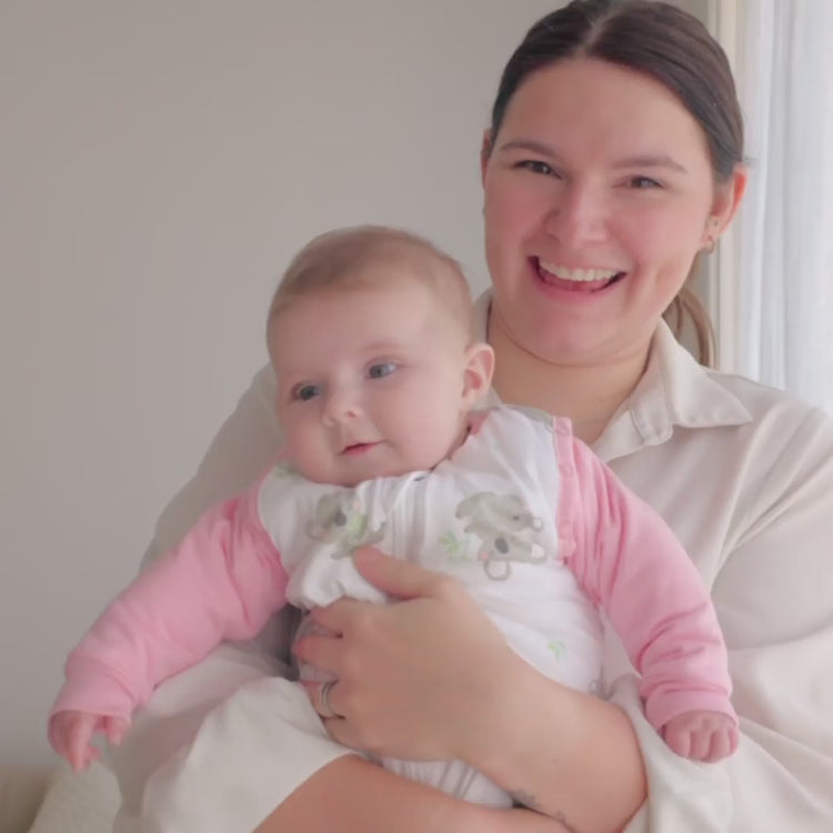 Entdecke Schlummersack für Neugeborene: Babyschlafsack, Pucksack und Schlafsack mit Füßen ab Geburt. Hautfreundlich, hochwertig und seit 25 Jahren bewährt.